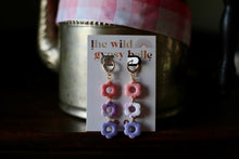 Load image into Gallery viewer, The Dainty Daisy
