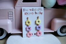 Load image into Gallery viewer, Pastel Dainty Daisy
